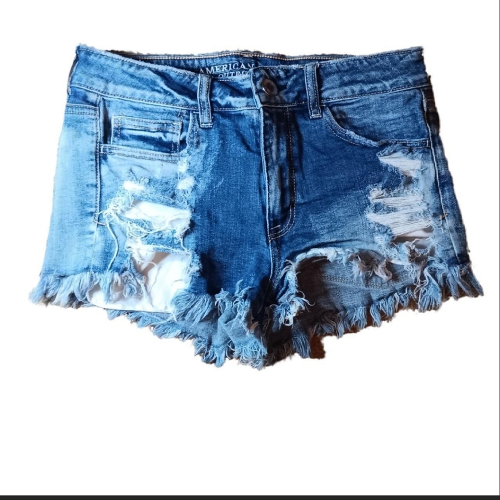 High-waisted American Eagle distressed denim shortie shorts